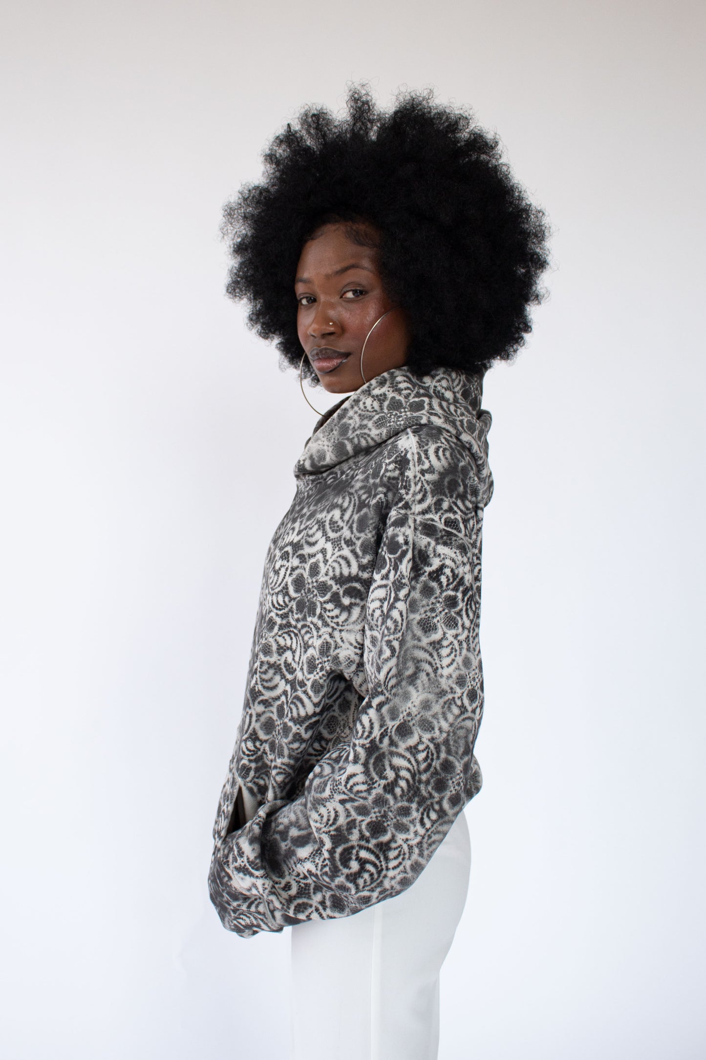 "DYZ" Black & White Premium Lace Hoodie